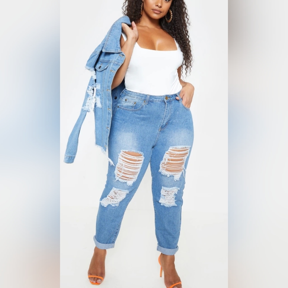 Pretty Little Thing Plus Mid Wash Extreme Ripped Turn Up Mom Jeans